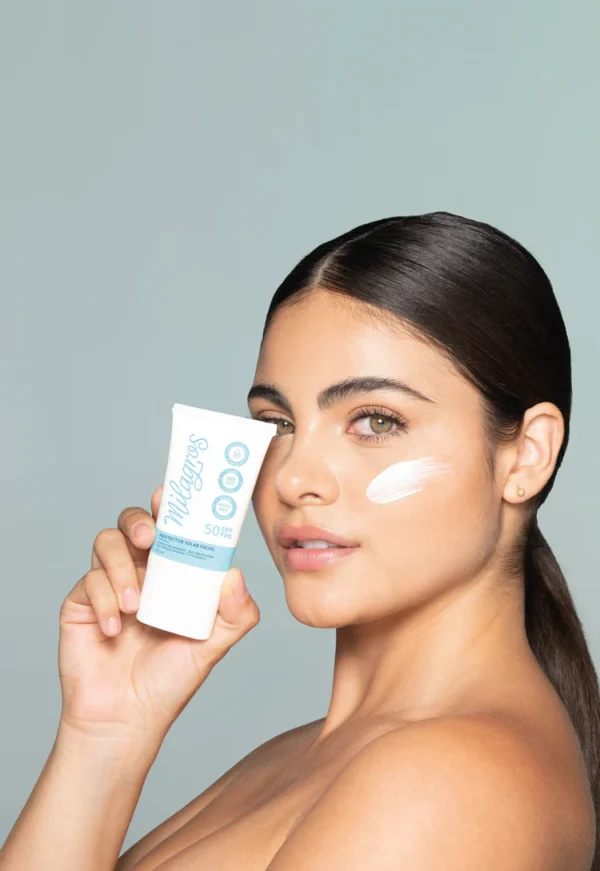 Protector Solar Facial Sin Color - Image 3